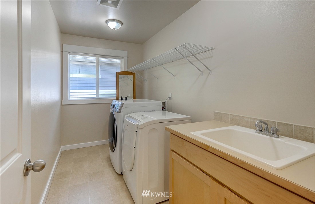 4926 Southwest Forney Street Seattle, WA 98116 - Photo 22 of 25 Gallery Image 22