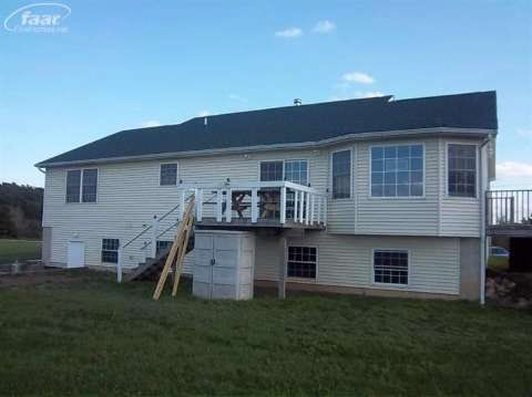 8424 Smith Road Gaines, MI 48436 - Photo 13 of 17 20420872-12.JPG