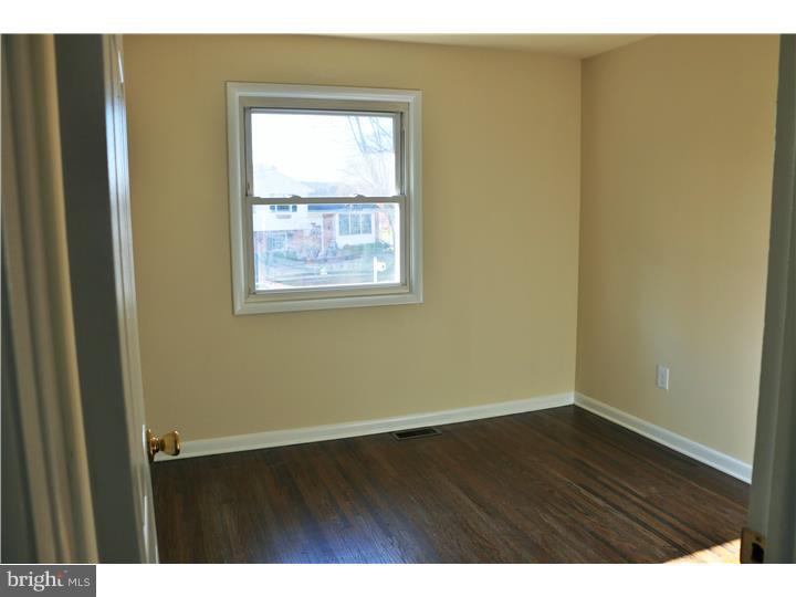 341 Farmdale Road Moorestown, NJ 08057 - Photo 11 of 19 Bedroom 2