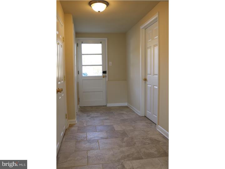 341 Farmdale Road Moorestown, NJ 08057 - Photo 18 of 19 Hallway