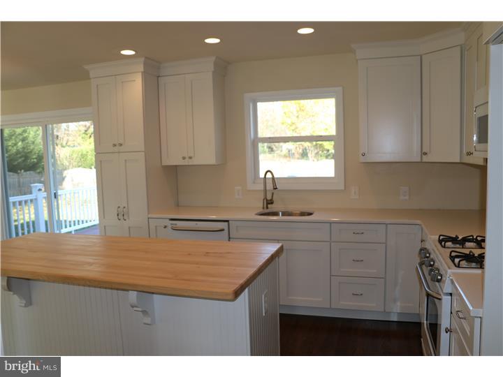341 Farmdale Road Moorestown, NJ 08057 - Photo 9 of 19 Kitchen