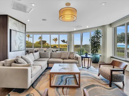 $1,495,000 | 500 South Ocean Boulevard, Unit 909, Boca Raton, FL 33432