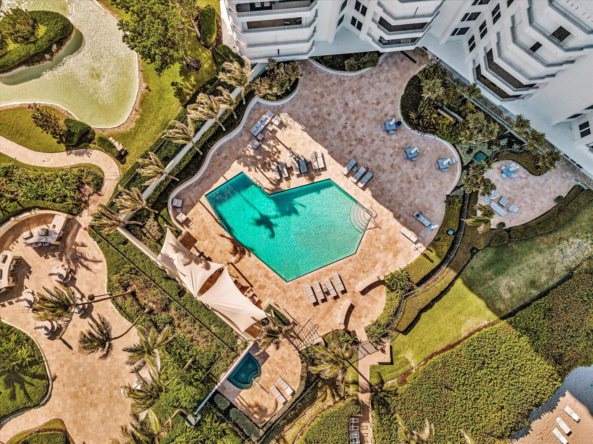 500 South Ocean Boulevard, Unit 909 Boca Raton, FL 33432 - Photo 62 of 101 an aerial view of a backyard