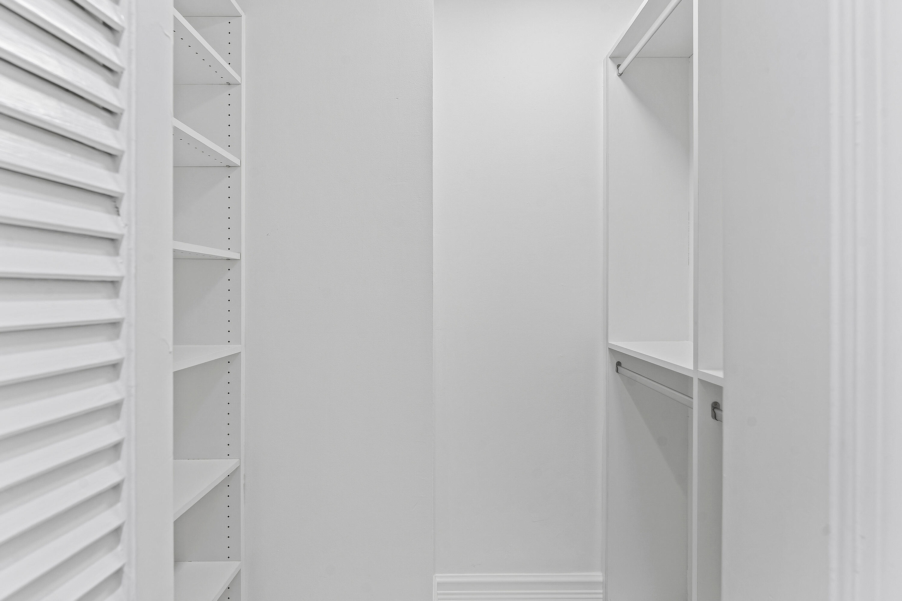 5380 North Ocean Drive, Unit 5A Riviera Beach, FL 33404 - Photo 17 of 38 Primary Closet 2