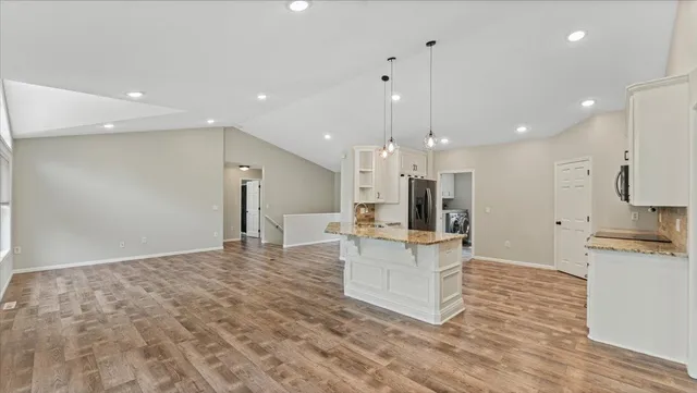 $554,900 | 609 Augustana Lane, Albany, MN 56307