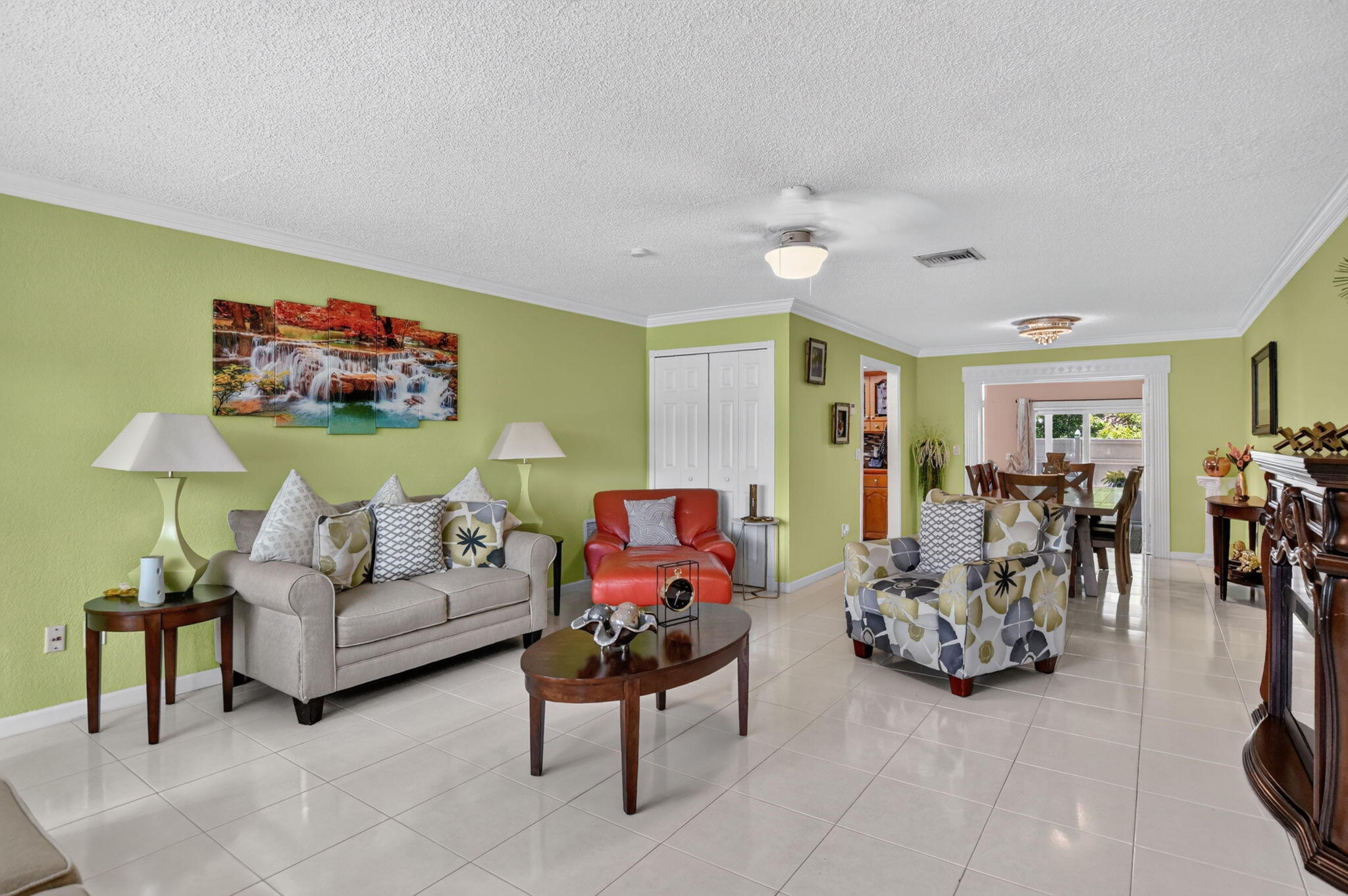 22305 Southwest 57th Avenue Boca Raton, FL 33428 - Photo 6 of 43 Living Room