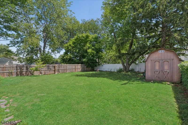 42 Walnut Street Edison, NJ 08817 - Photo 23 of 23