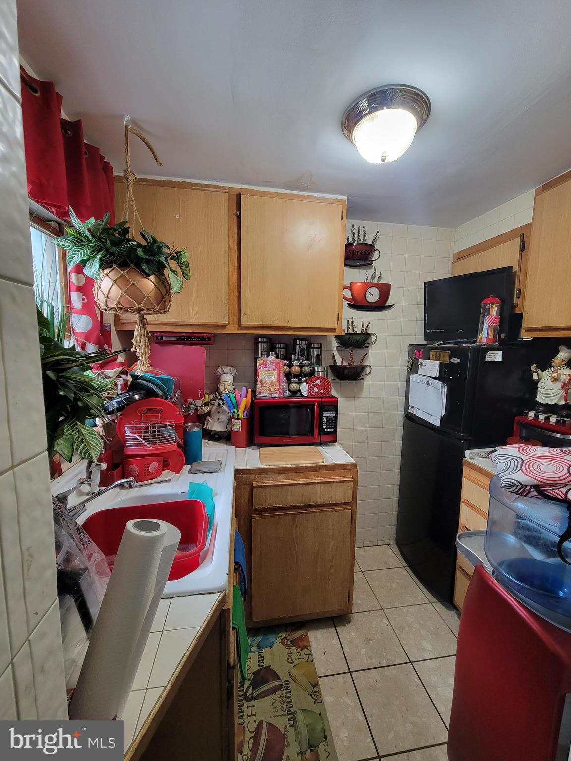 324 Springton Road Upper Darby, PA 19082 - Photo 4 of 11