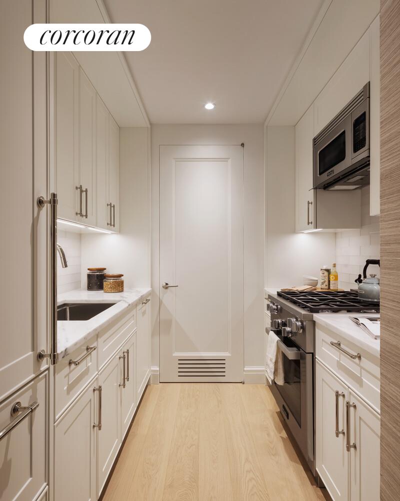 400 East 84th Street, Unit 12F Manhattan, NY 10028 - Photo 3 of 7