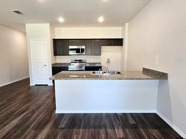 $309,990 | 1537 Shug Lane, Lindale, TX 75771