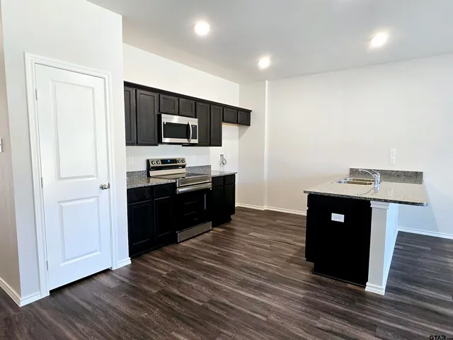 $309,990 | 1537 Shug Lane, Lindale, TX 75771