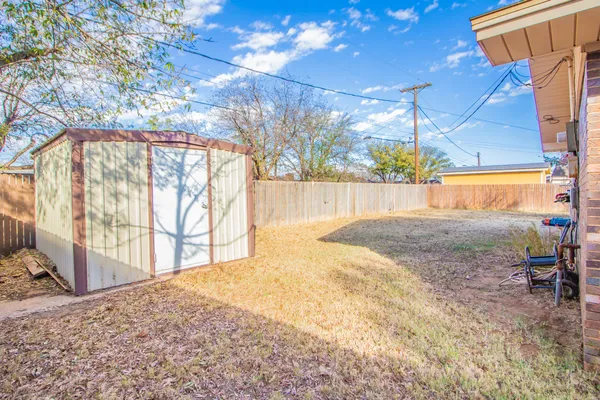 $245,000 | 1803 East Buckley Street, Brownfield, TX 79316