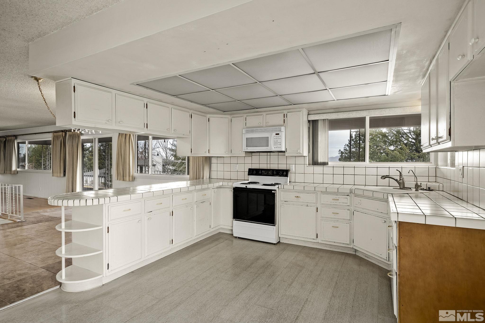 1905 Dant Boulevard Reno, NV 89509 - Photo 10 of 25 Photo 10