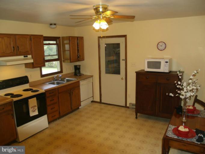 375 Jacks Mountain Road Fairfield, PA 17320 - Photo 14 of 27 Kitchen