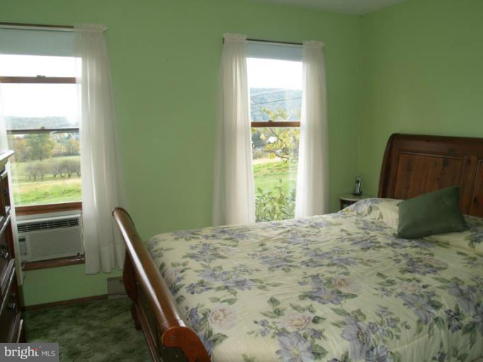 375 Jacks Mountain Road Fairfield, PA 17320 - Photo 20 of 27 Bedroom (Master)