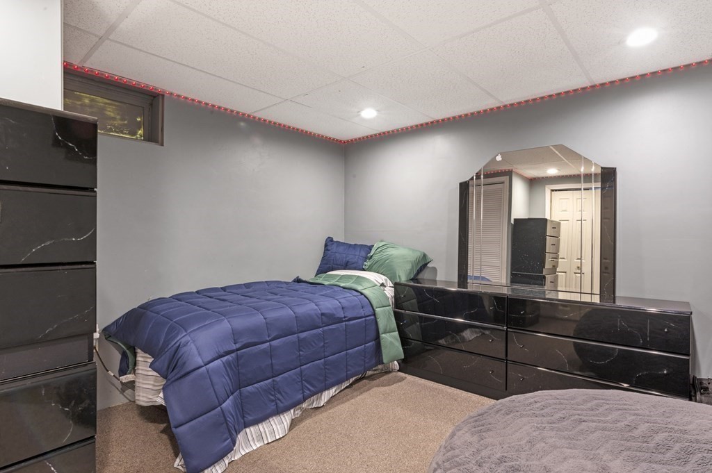 73 Locust Street Middleton, MA 01949 - Photo 33 of 41 Gallery Image 33