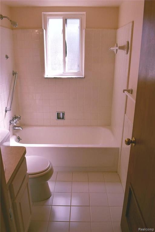 29516 Hoover Road, Unit 69 Warren, MI 48093 - Photo 31 of 34