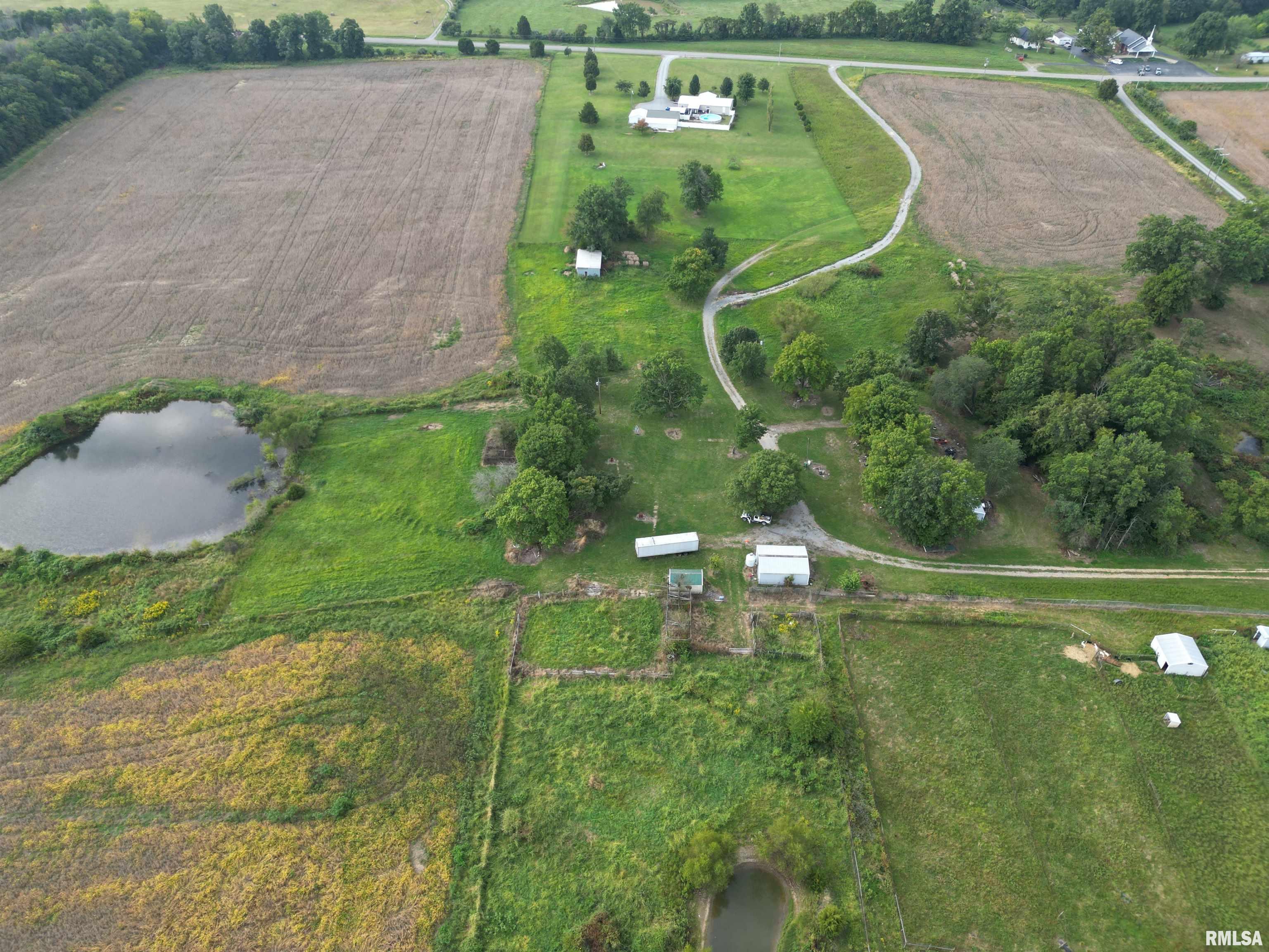 885 Ozark Road Ozark, IL 62972 - Photo 2 of 22