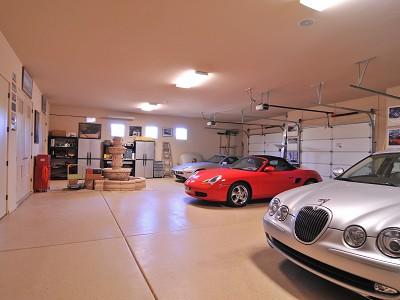 9425 Romping Road Carefree, AZ 85377 - Photo 10 of 15 Garage