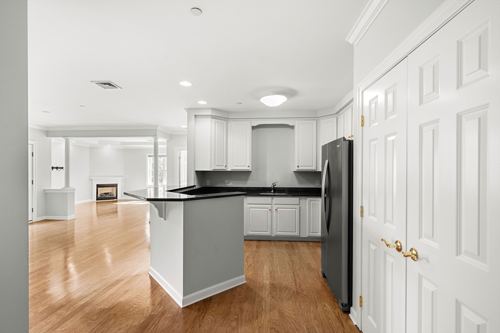 210 Chickering Road, Unit 307A North Andover, MA 01845 - Photo 5 of 42 Gallery Image 5