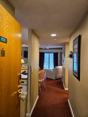 $1,800 | 48 Cooper Memorial Drive, Unit 203, Lincoln, NH 03251