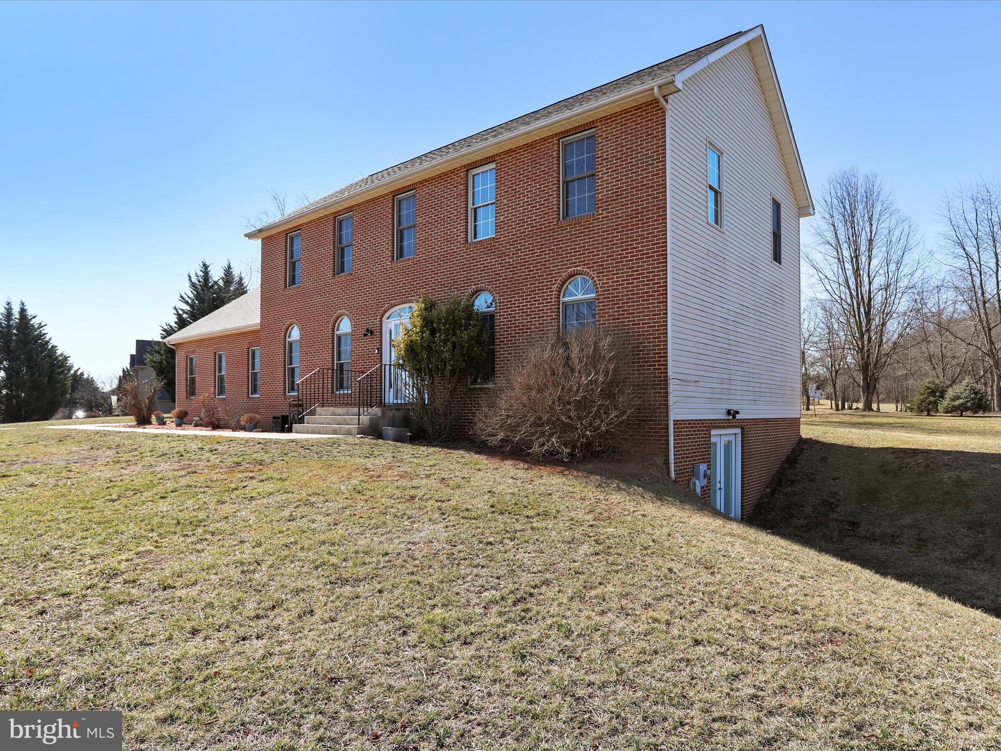 526 Gala Road Inwood, WV 25428 - Photo 3 of 47 Gallery Image 3