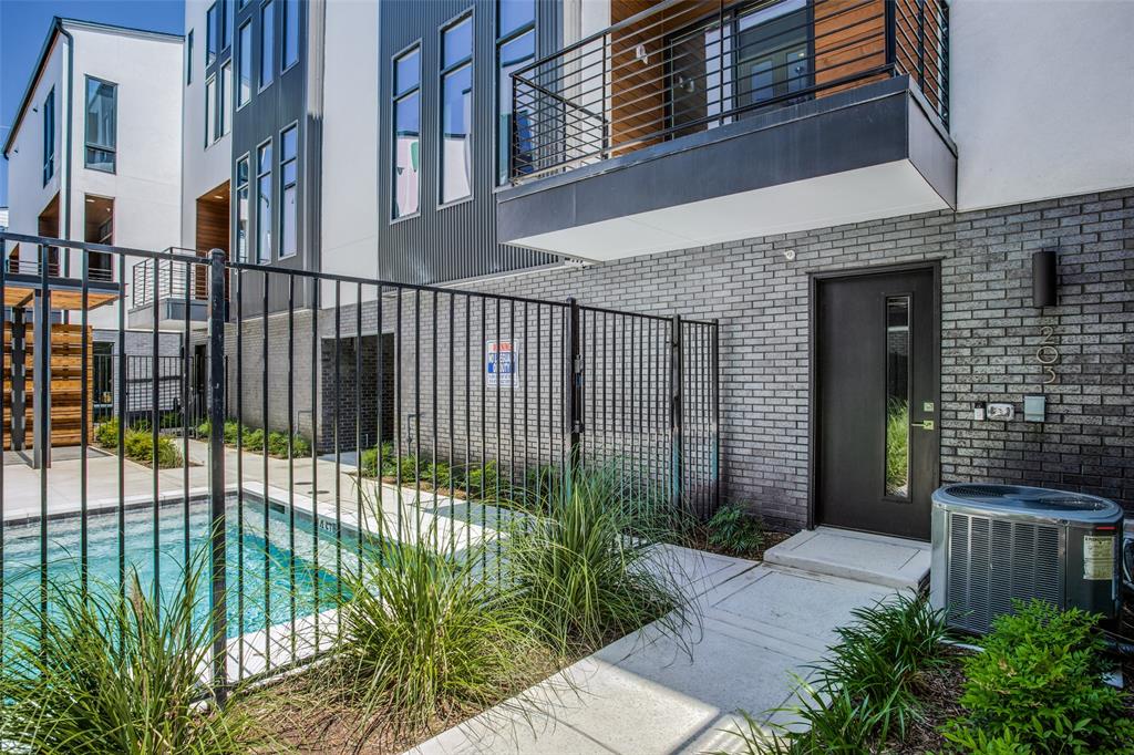 2180 Bennett Avenue, Unit 203 Dallas, TX 75206 - Photo 1 of 24