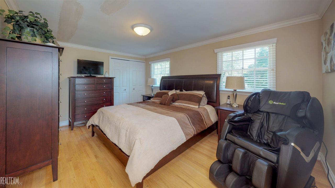 6138 Deguise Court Rochester, MI 48306 - Photo 28 of 35 31354165-27.JPG