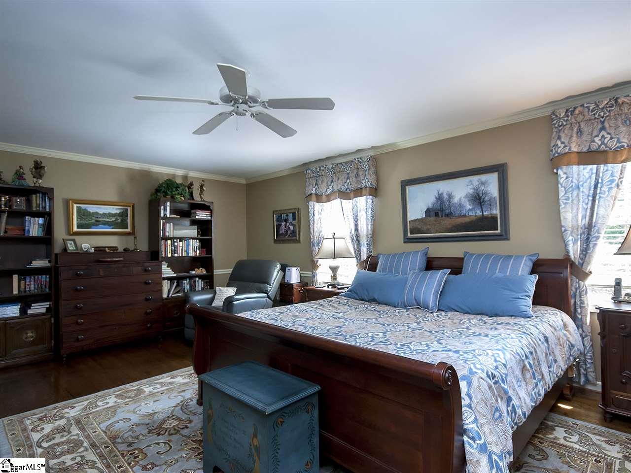 112 West Round Hill Road Greenville, SC 29617 - Photo 17 of 32 Gallery Image 17