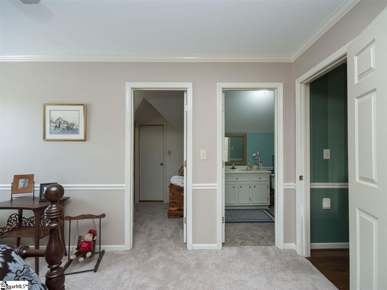 112 West Round Hill Road Greenville, SC 29617 - Photo 22 of 32 Gallery Image 22