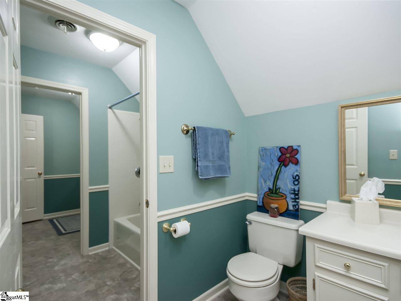 112 West Round Hill Road Greenville, SC 29617 - Photo 24 of 32 Gallery Image 24