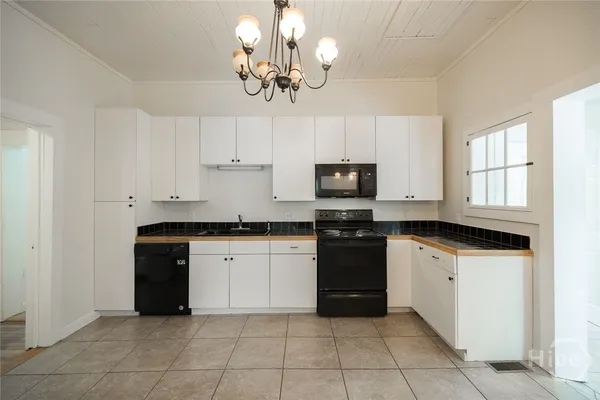 $2,400 | 1273 East Broad Street, Athens, GA 30601