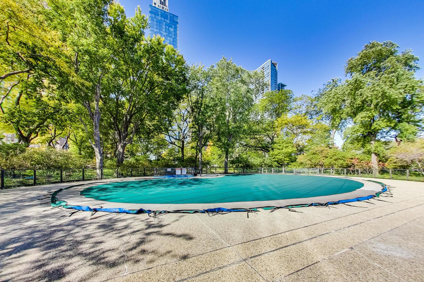 505 North Lake Shore Drive, Unit 1804 Chicago, IL 60611 - Photo 12 of 24 a view of a park