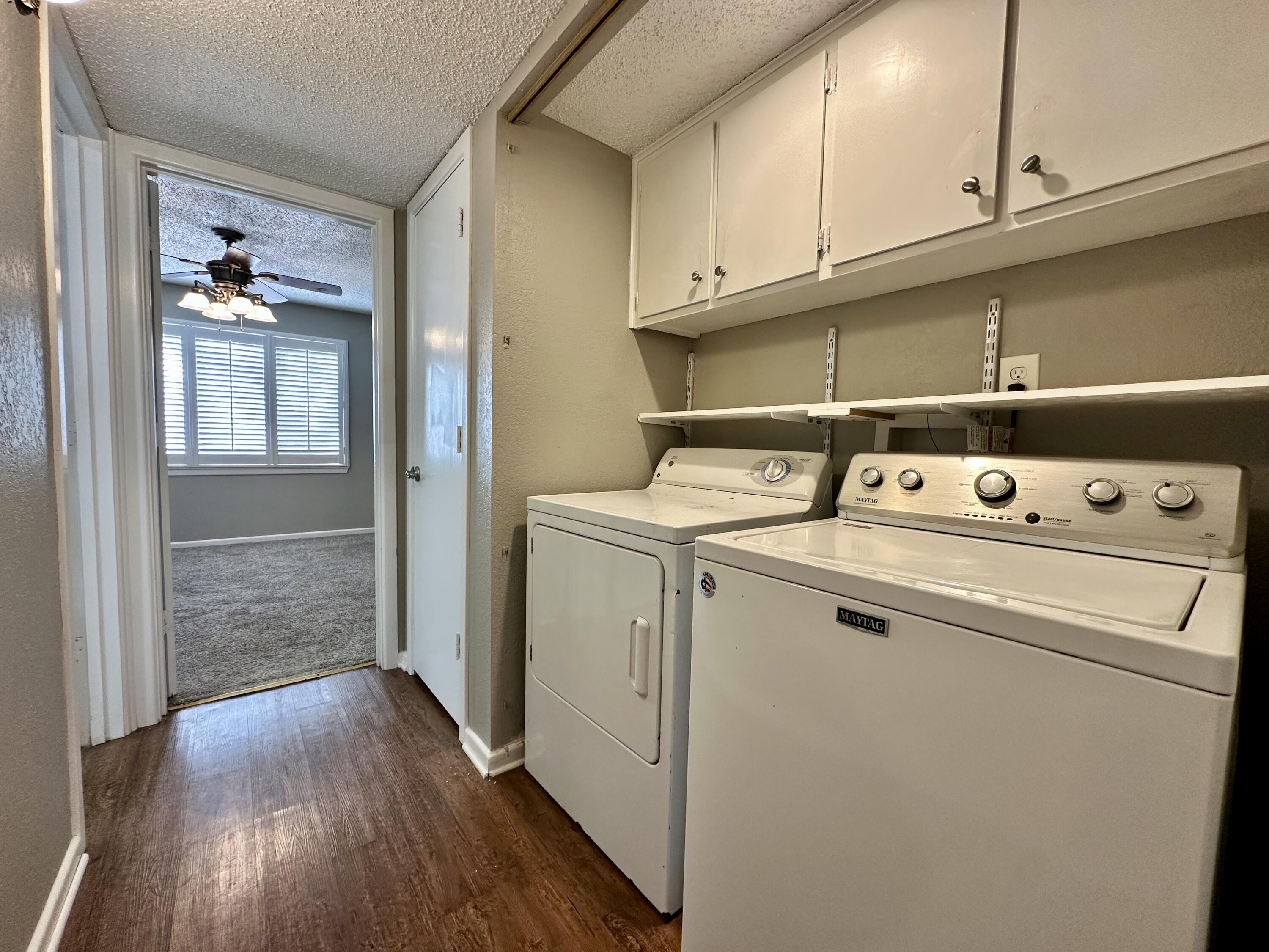 5712 38th Street Lubbock, TX 79407 - Photo 5 of 16 Laundry