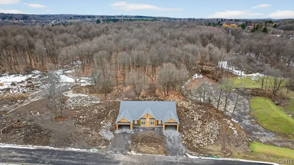 $529,900 | 2 B Free Fall Lane, Onondaga, NY 13215