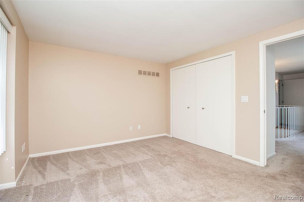 1931 Pine Ridge Lane Bloomfield Hills, MI 48302 - Photo 29 of 47