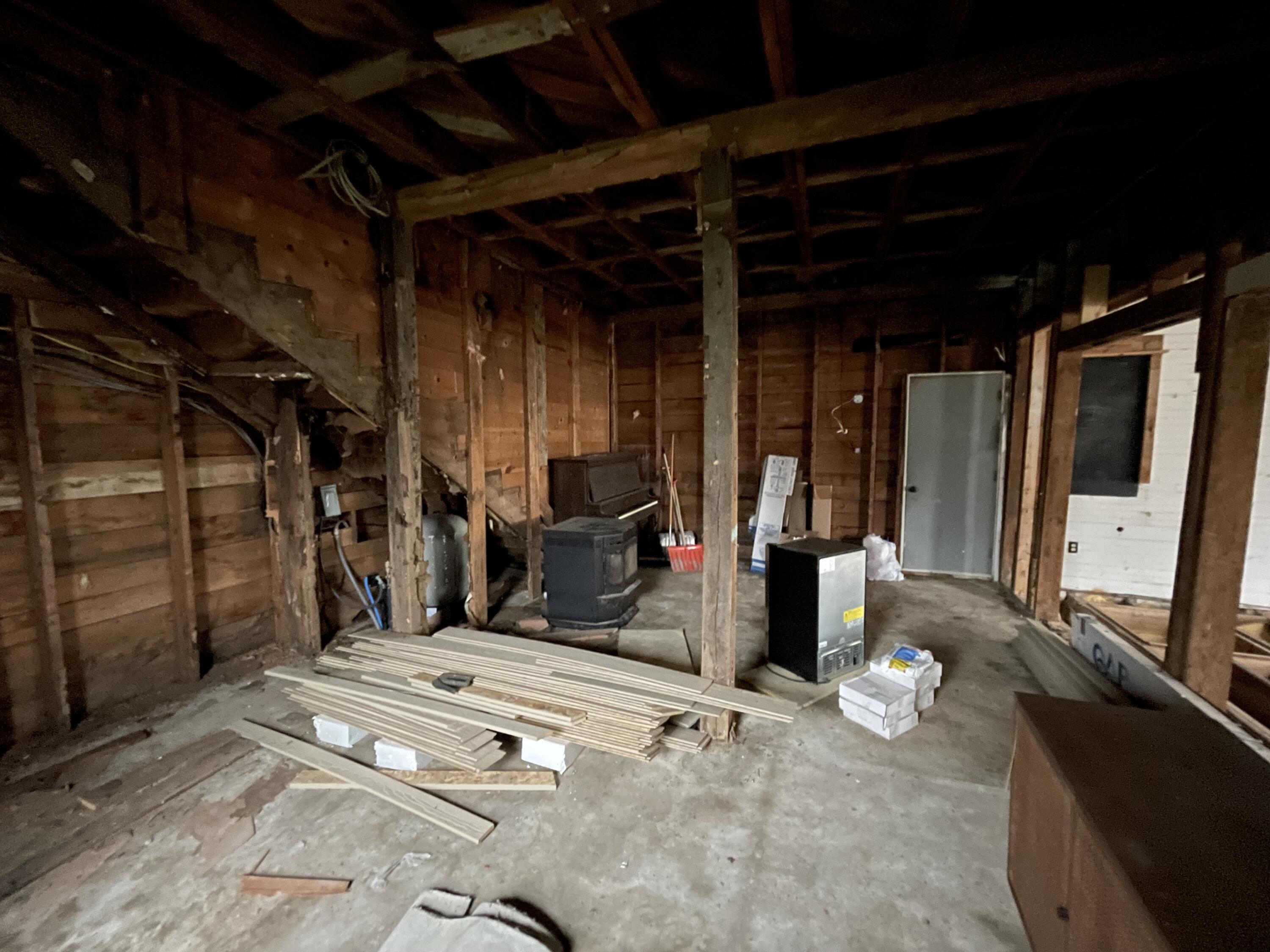 10978 East 8 Mile Road Tustin, MI 49688 - Photo 13 of 14 IMG_1679