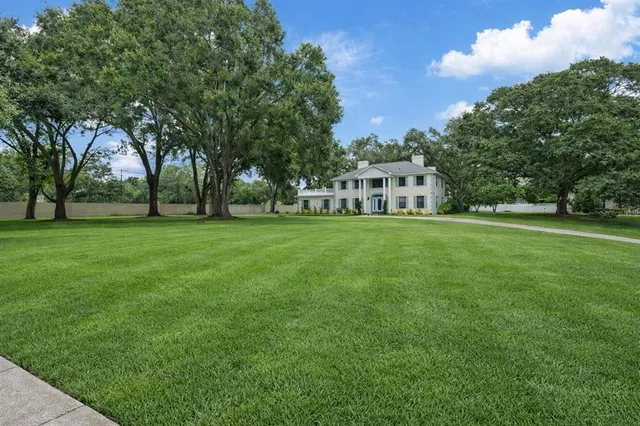 $855,000 | 1001 Edgemont Place, Brandon, FL 33511