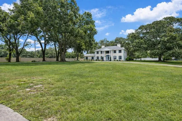 $855,000 | 1001 Edgemont Place, Brandon, FL 33511