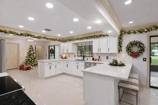 $855,000 | 1001 Edgemont Place, Brandon, FL 33511