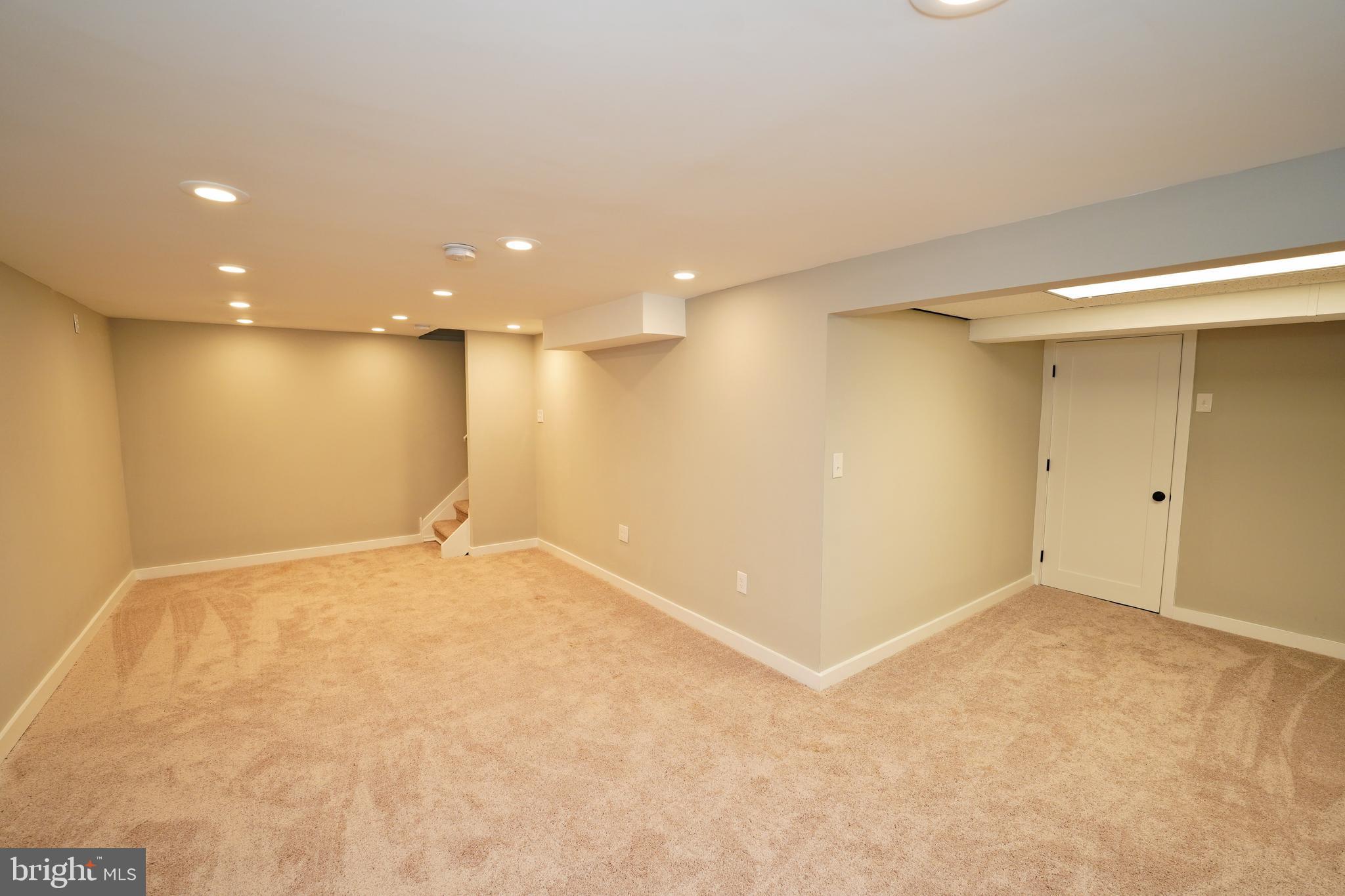 907 Jamestown Road East Windsor, NJ 08520 - Photo 22 of 27 Gallery Image 22