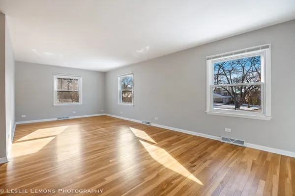 $3,450 | 1028 Douglas Avenue, Naperville, IL 60540