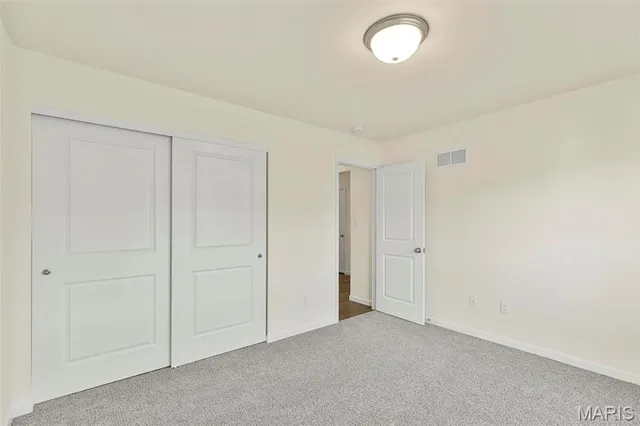 $407,841 | 16804 River Stone Drive, Florissant, MO 63031