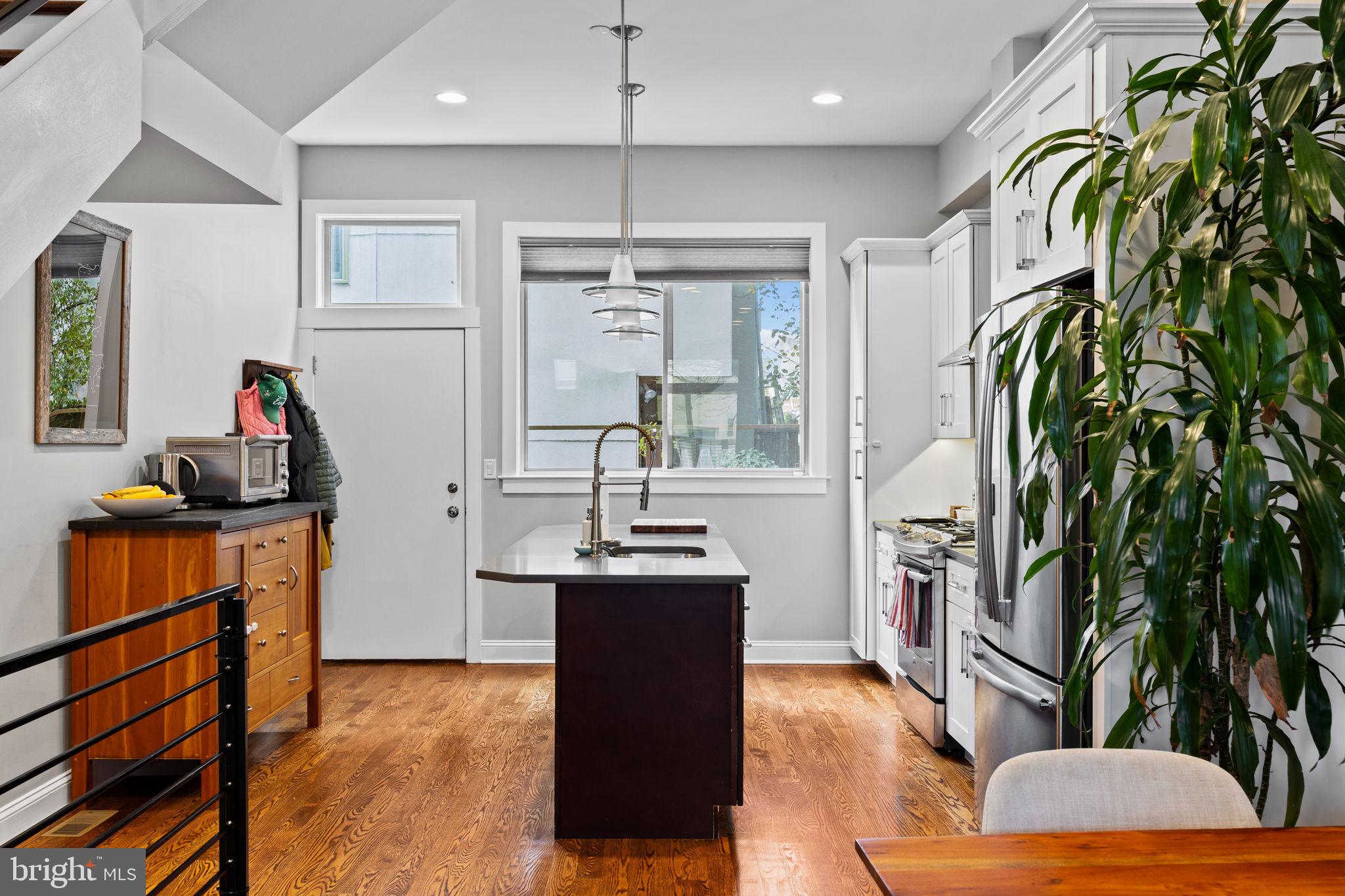 730 South 21st Street Philadelphia, PA 19146 - Photo 11 of 43