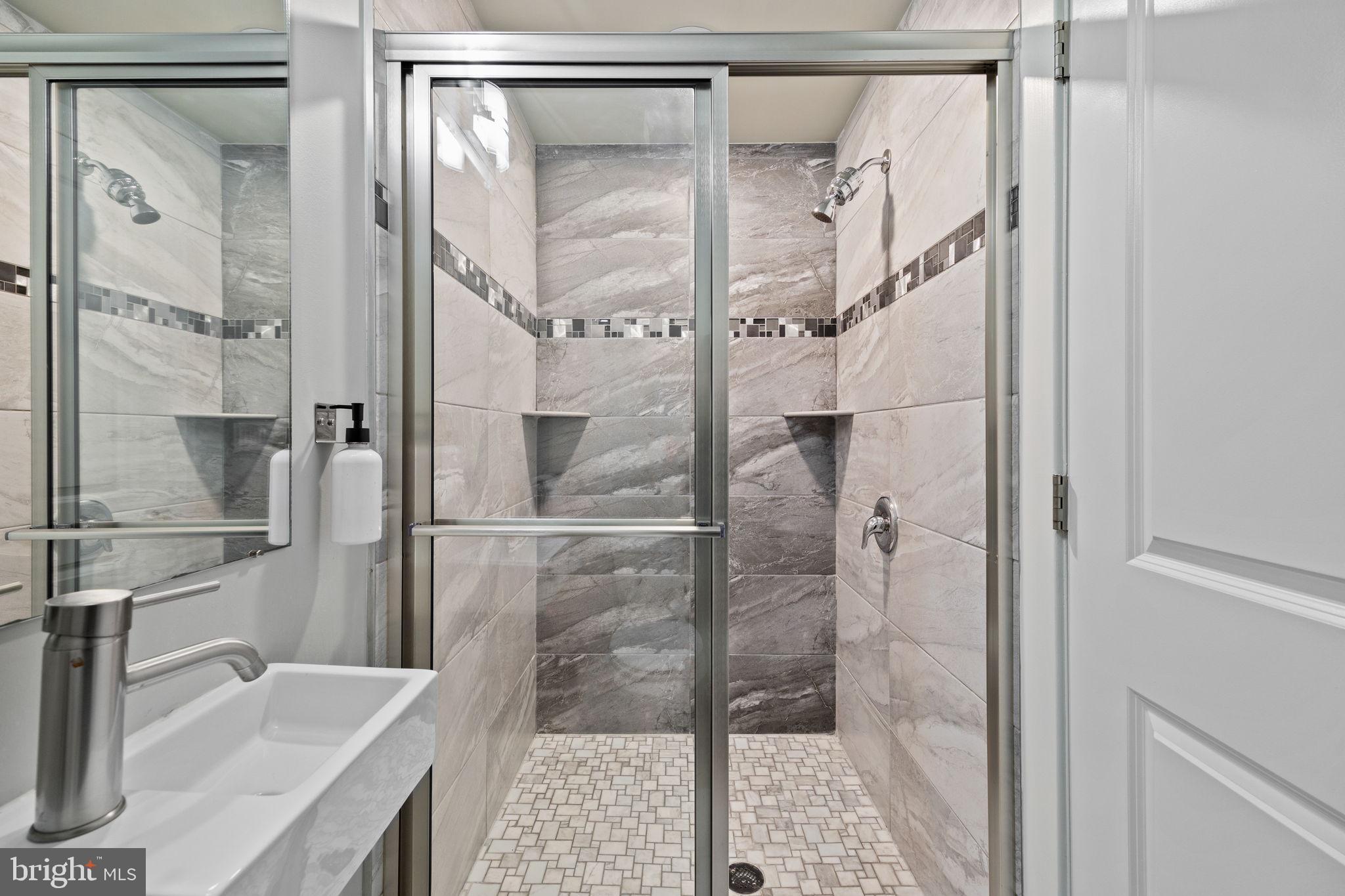 730 South 21st Street Philadelphia, PA 19146 - Photo 41 of 43