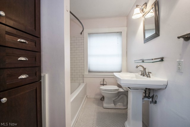 3260 Aberdeen Road Cleveland, OH 44120 - Photo 13 of 21
