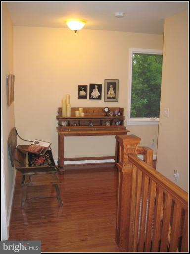 6498 Little Falls Road Arlington, VA 22213 - Photo 11 of 30 Spacious, upper level hallway