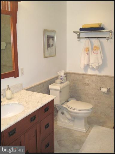 6498 Little Falls Road Arlington, VA 22213 - Photo 22 of 30 Luxury master bath with upgrades