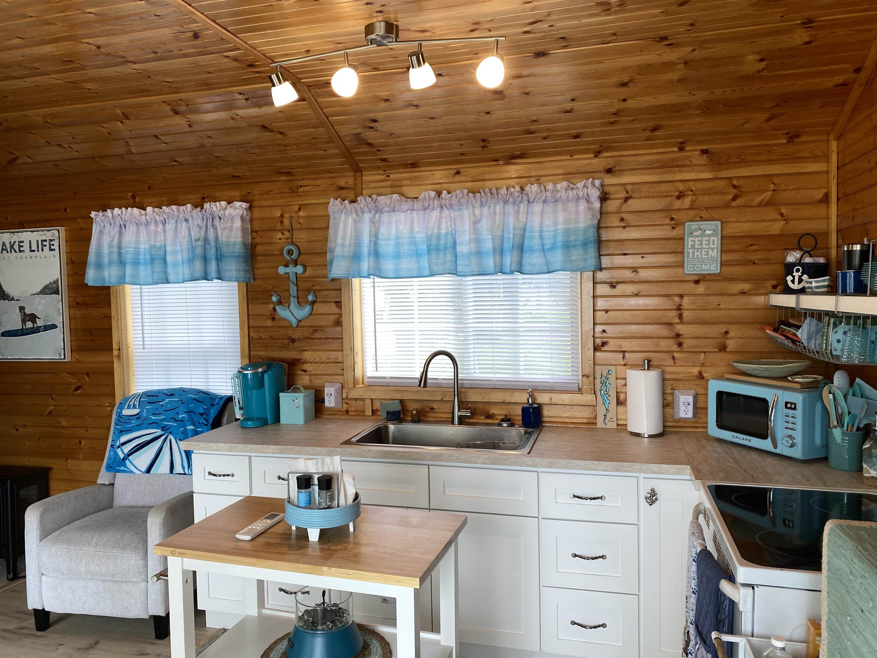 107 Hunter North Alburgh, VT 05440 - Photo 19 of 37