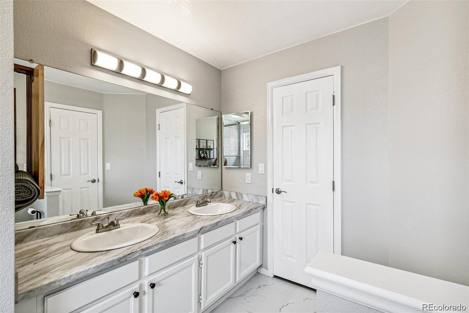 3612 West Rosewalk Circle Highlands Ranch, CO 80129 - Photo 15 of 32